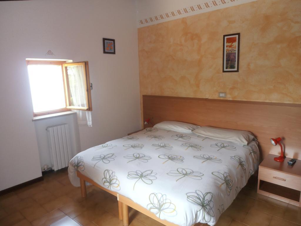 Agriturismo La Part San Zeno di Montagna Habitación foto